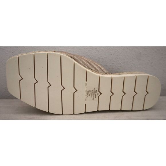 Vince Camuto WMN Sz 9W Beige/Egyptian Gold Channel-Quilted Melysa Leather Sandal - Picture 9 of 14